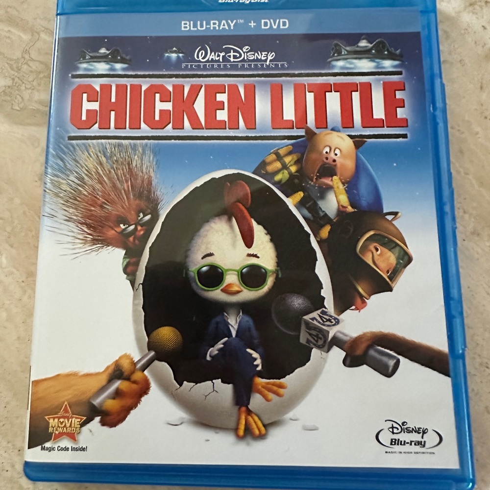 Disney Chicken Little Blu-ray + DVD with Blue Case